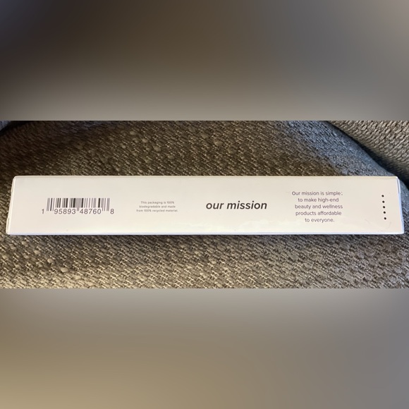 Volume Mascara by Dime Beauty - Picture 9 of 16